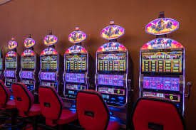 Platform zangief menampilkan permainan slot, live casino, dan sportsbook